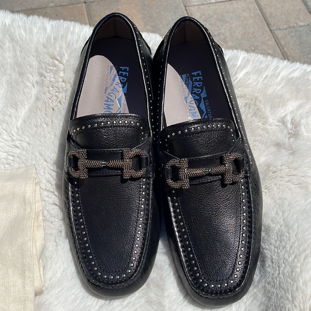 BRAND NEW Salvatore Ferragamo Parigi Stu